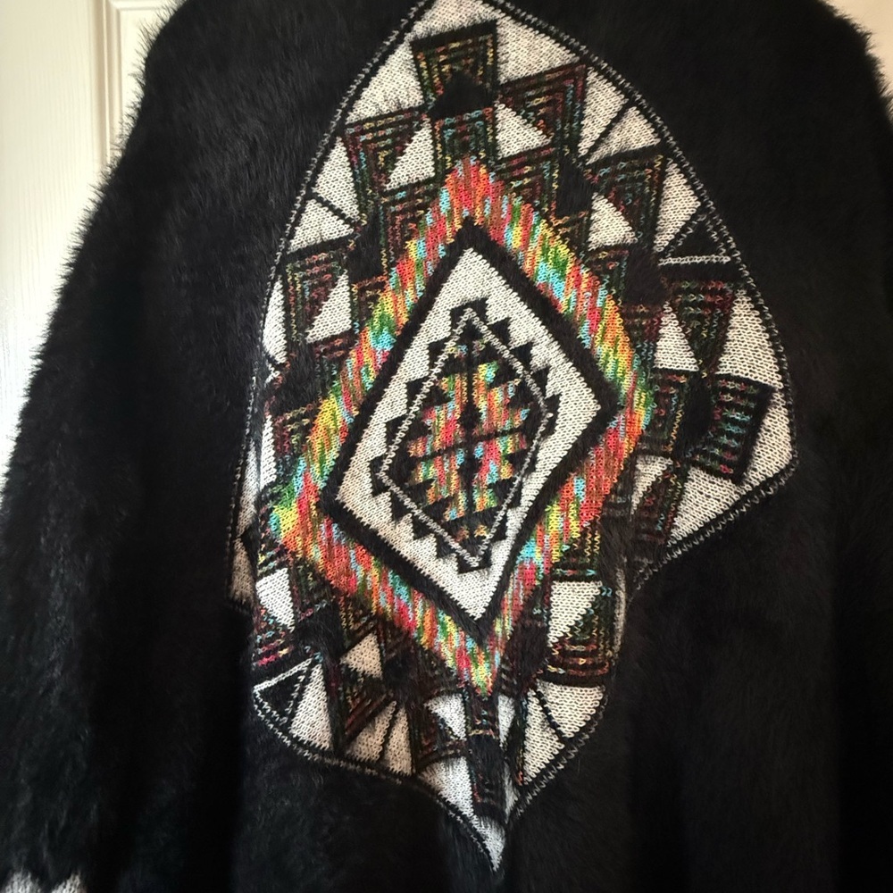 NWT Easel Cardigan/Shawl size S/M style# 116923 Super soft/Black/Colorful. - Picture 4 of 9